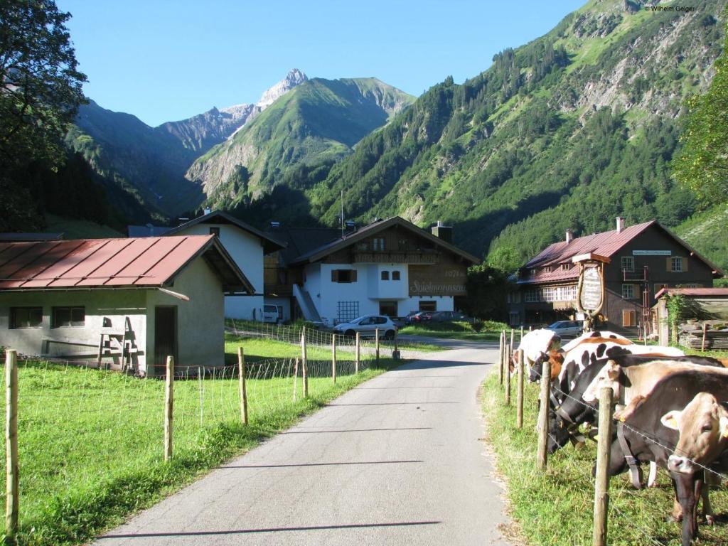 Mountain Hostel Оберстдорф Экстерьер фото